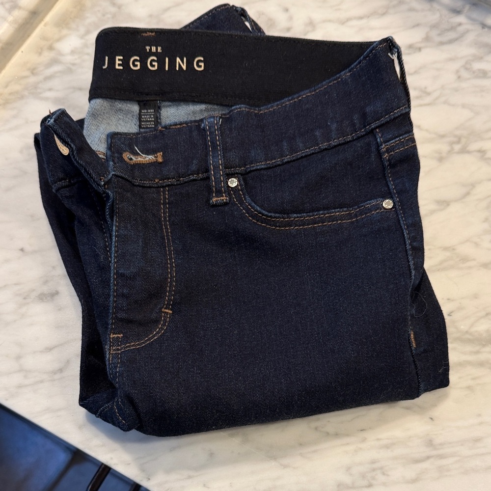 White House Black Market Dark Blue Mid-Rise Jeggings